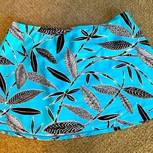 Turquoise and Black Leaf Print Women's Swim Skirt ~Size XL